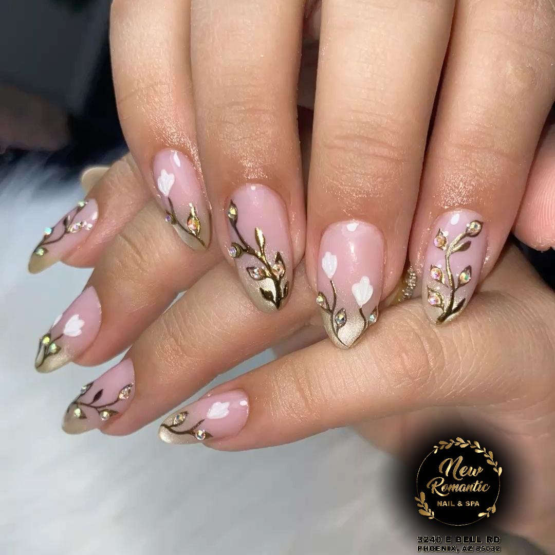 New Romantic Nail Salon & Spa in Phoenix, AZ 85032